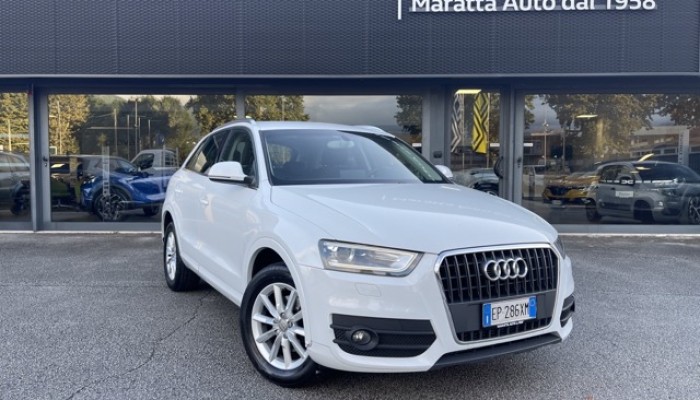 AUDI Q3 2.0 TDI Business 